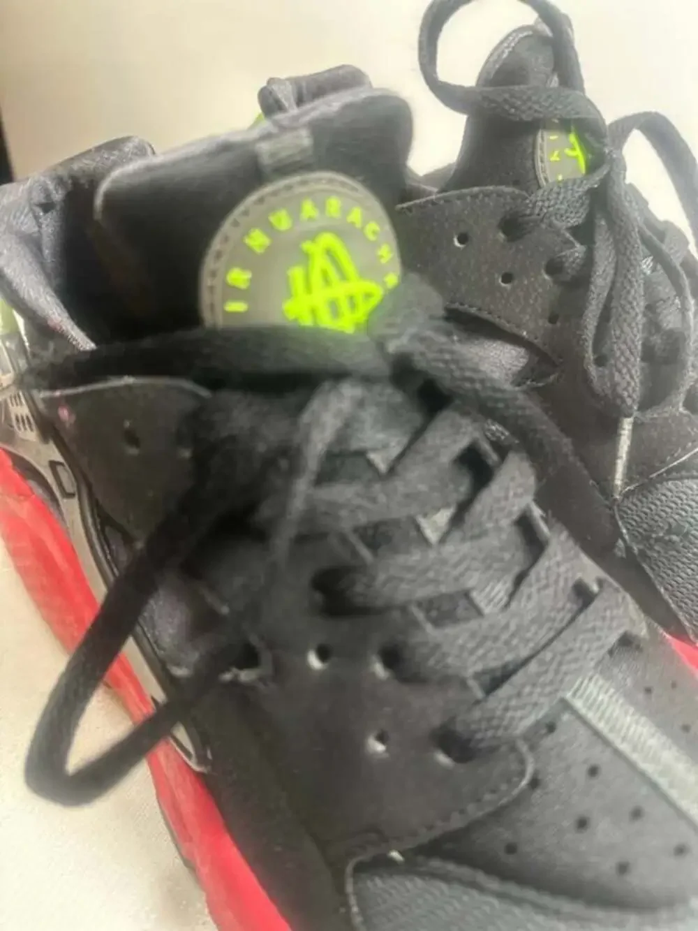Nike Air Huarache Hyperpunch